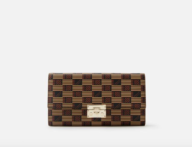 GIGI CLUTCH